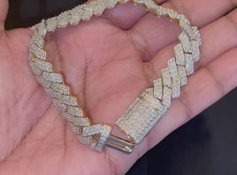 2.50 CARAT NATURAL DIAMONDS STERLING SILVER GOLD PLATED 43.58 GRAMS 8.50 INCHES 13 MM FANOOK CUBAN LINK BRACELET